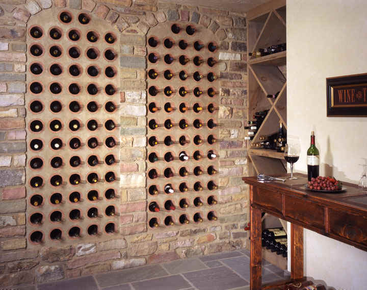 Wineroom.jpg (156790 bytes)
